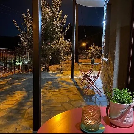 Dom wakacyjny χαρουλα 2 Pavliani