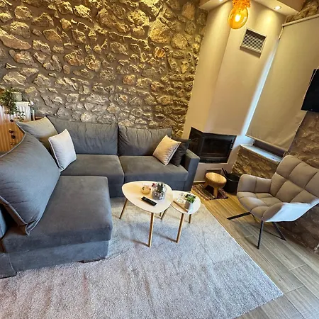 Dom wakacyjny χαρουλα 2 Pavliani